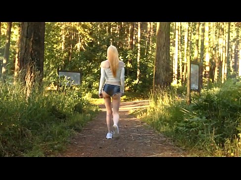 ❤️ Lijepa žena se kreće polako, ne goli video ❤❌ Porno video u pornografiji bs.teencumpot.ru ☑